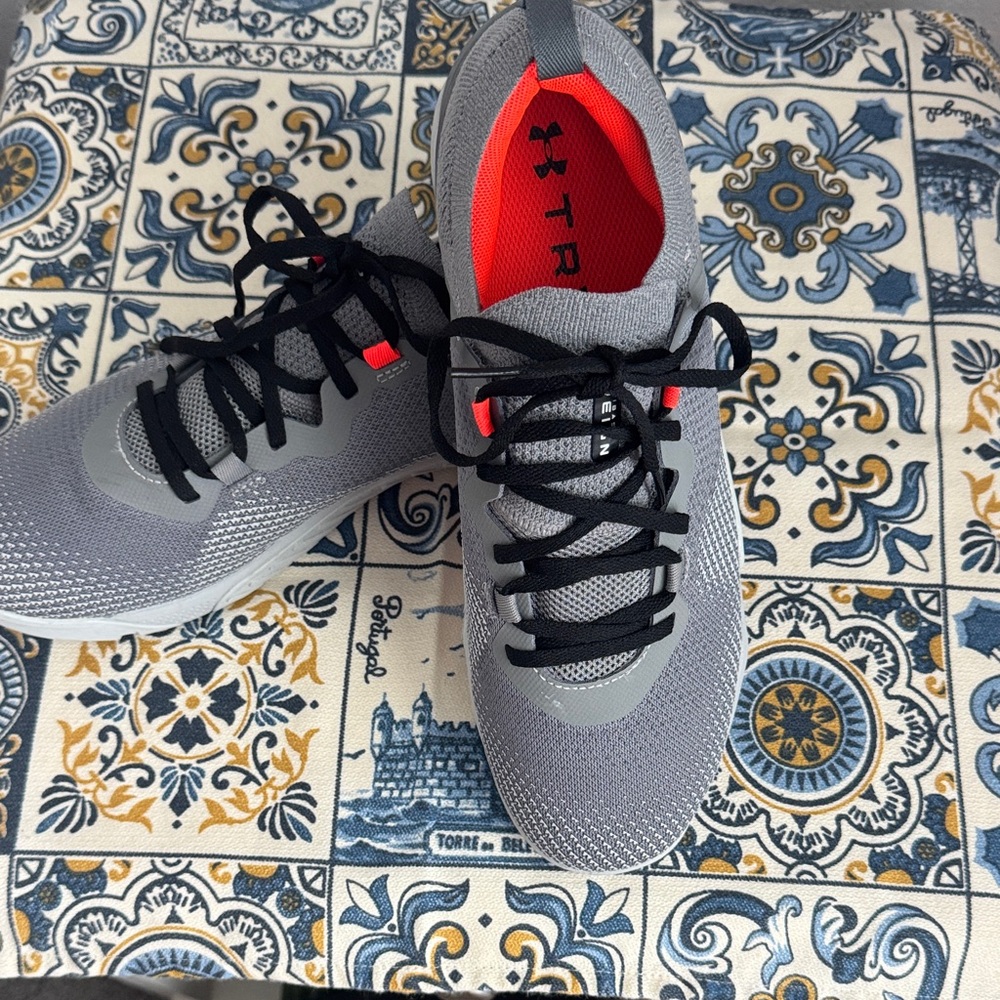 Under Armour Men's Charcoal and Crimson Sneakers